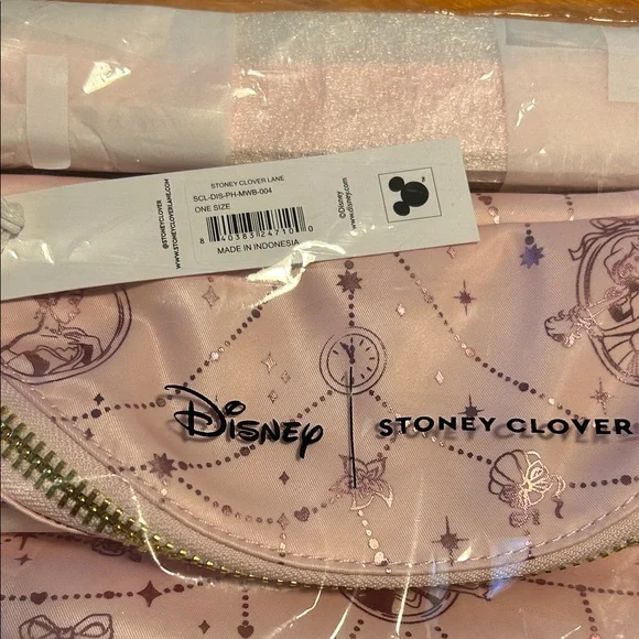 Stoney Clover Pink Disney Princess Fanny Pack Bag - Picture 4 of 4
